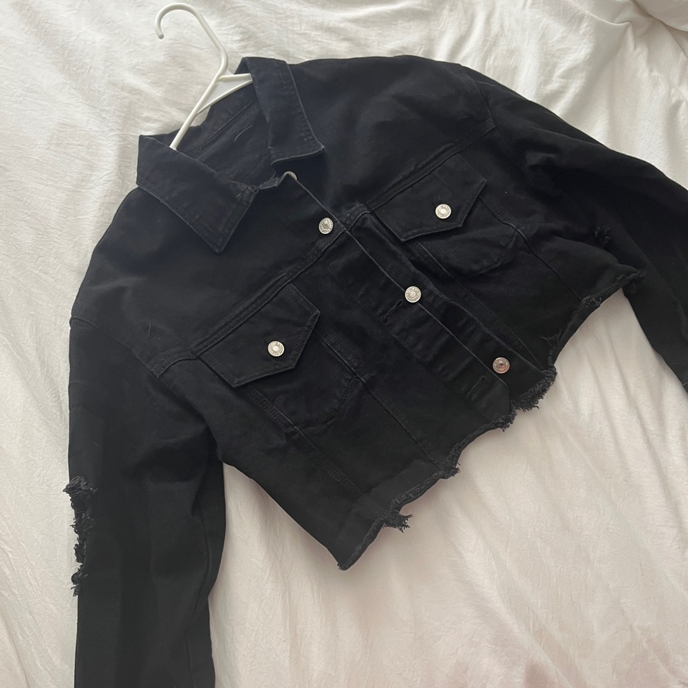 Black Cropped Denim Jacket